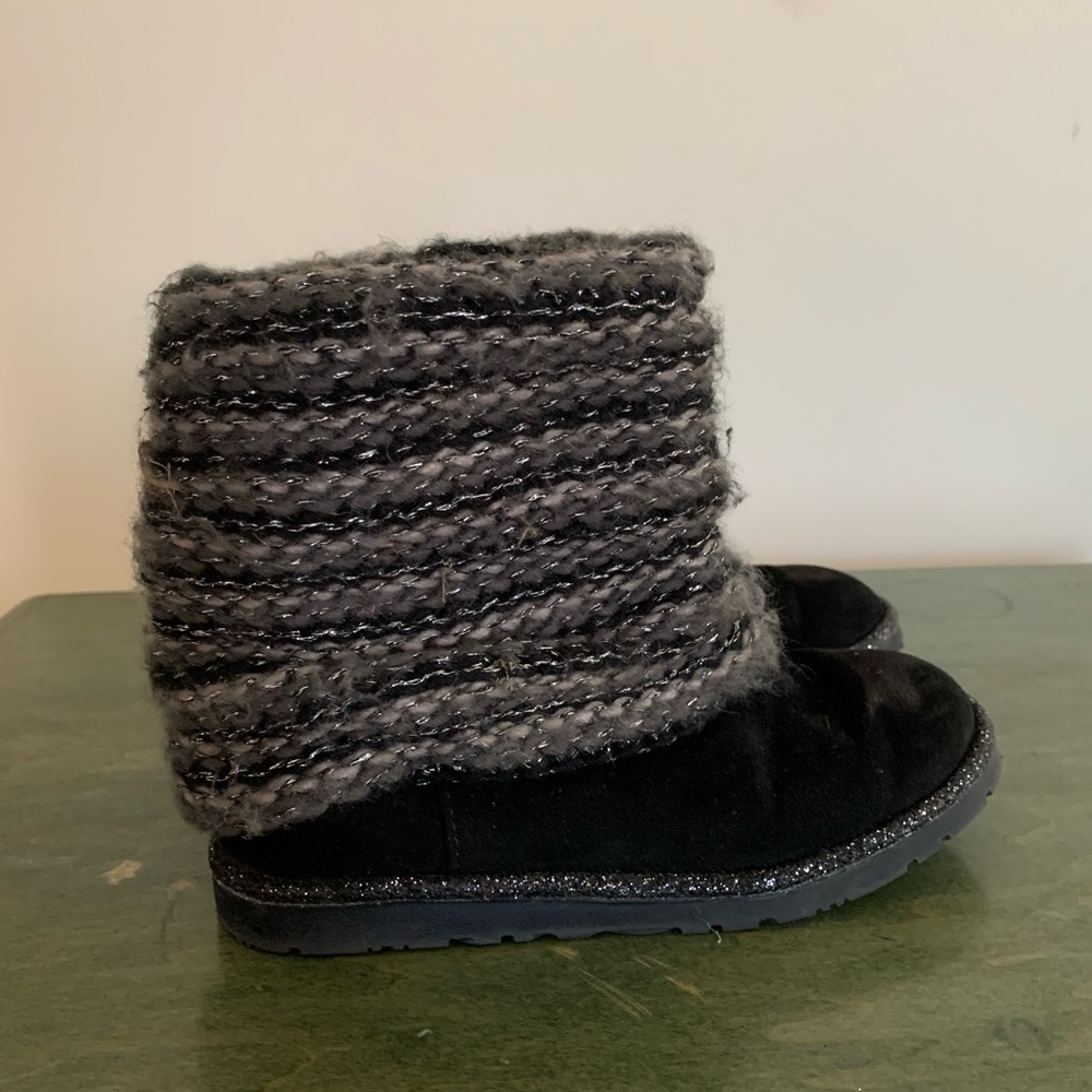 Girls Size 12 Black Sweater Boots